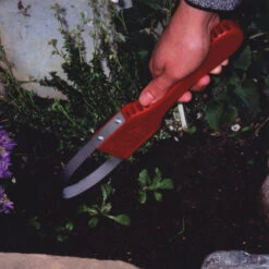 Garden Bandit™ Precise Weeder